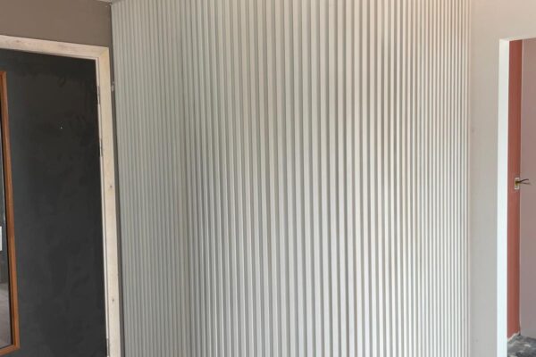 Bespoke Reception Desk, Bespoke Bookshelf and Other Fitted Furniture for Safran Landing Systems – Gloucester