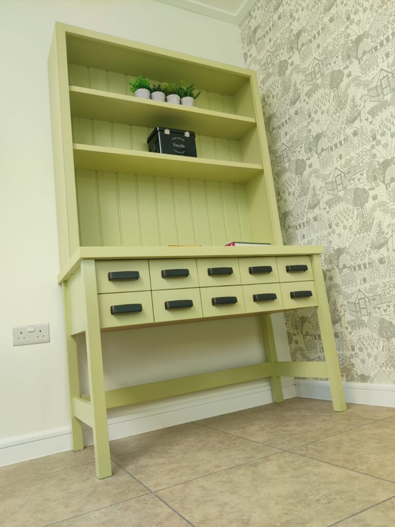 Cabinetmaker or Cabinet Maker: Which Is it?